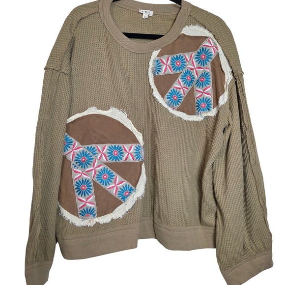 POL Tops - POL light tan Peace Sign Patchwork long sleeve boho hippie top Size Large
